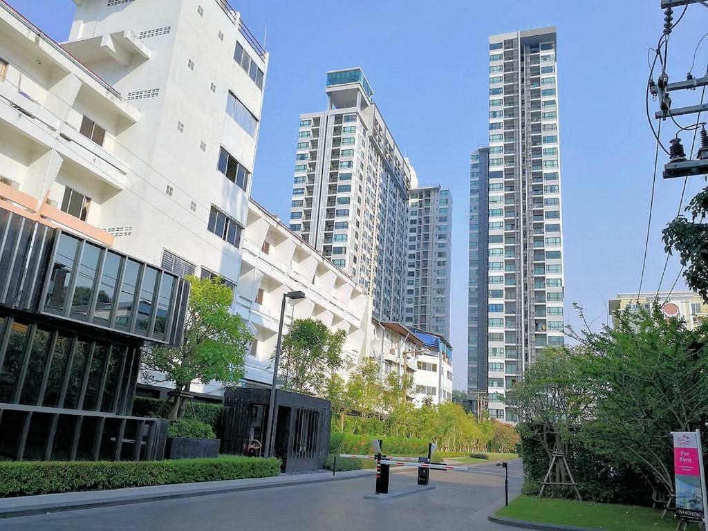 The Base Central Pattaya By Pattaya Holiday Esterno foto